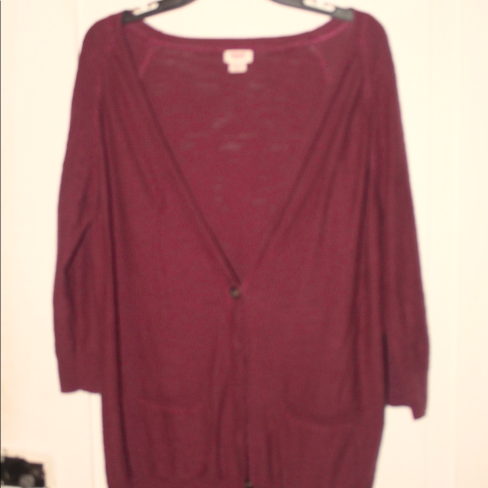 Group of long sleeves